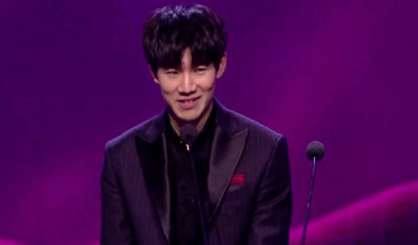 FPX巴黎人泪目！ Doinb ：金贡打老头杯？谁跟我抢金贡谁短三厘米！