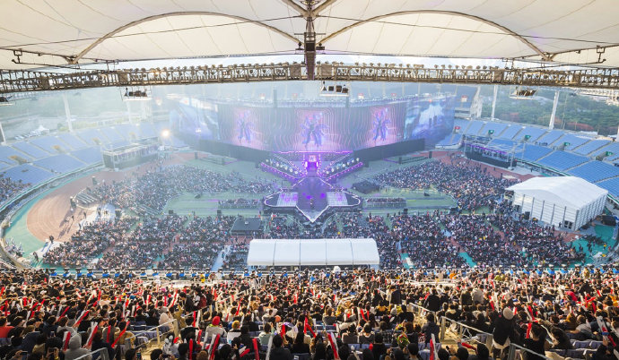 Peacemaker加入 Bad News Eagles 担任教练