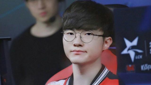 FURIA Esports 对阵 The MongolZ ，NAVI 将与 aurora 争夺 Thunderpick 世界冠军赛 2025 的季后赛名额