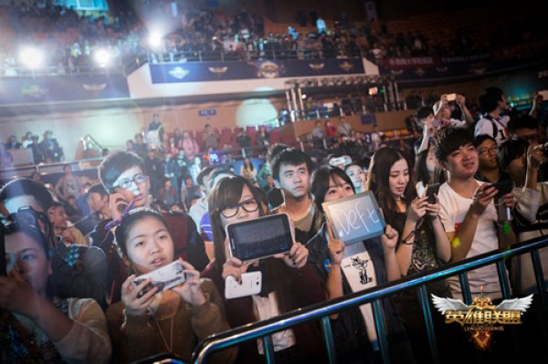 官宣：TSM签约sirah