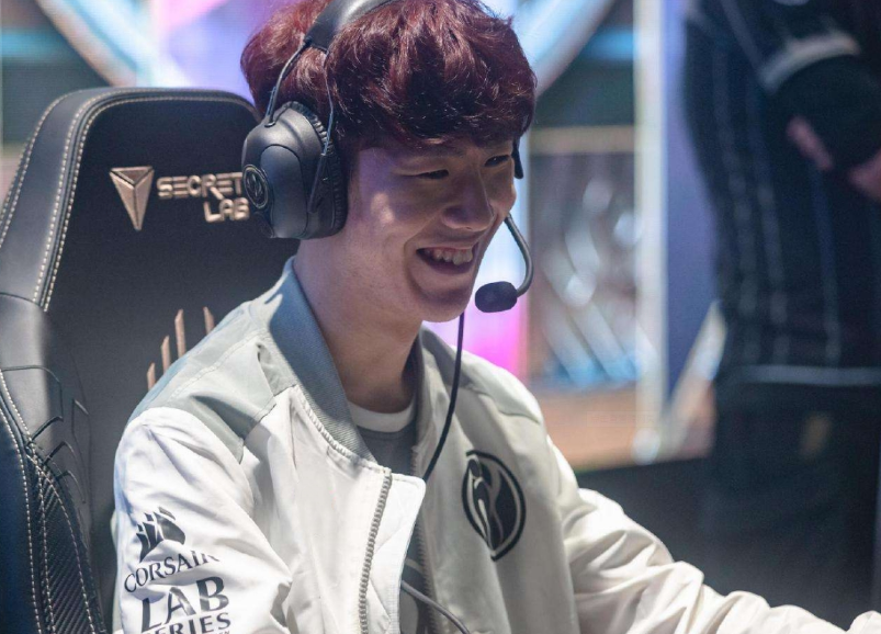 Astralis 在 PGL Astana 2025 之前用 HooXi 替换 cadiaN