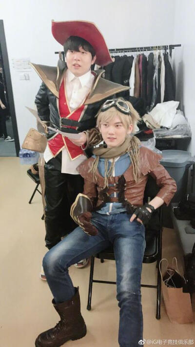 凤凰涅槃就在此时！FPX时隔581天再度晋级季后赛